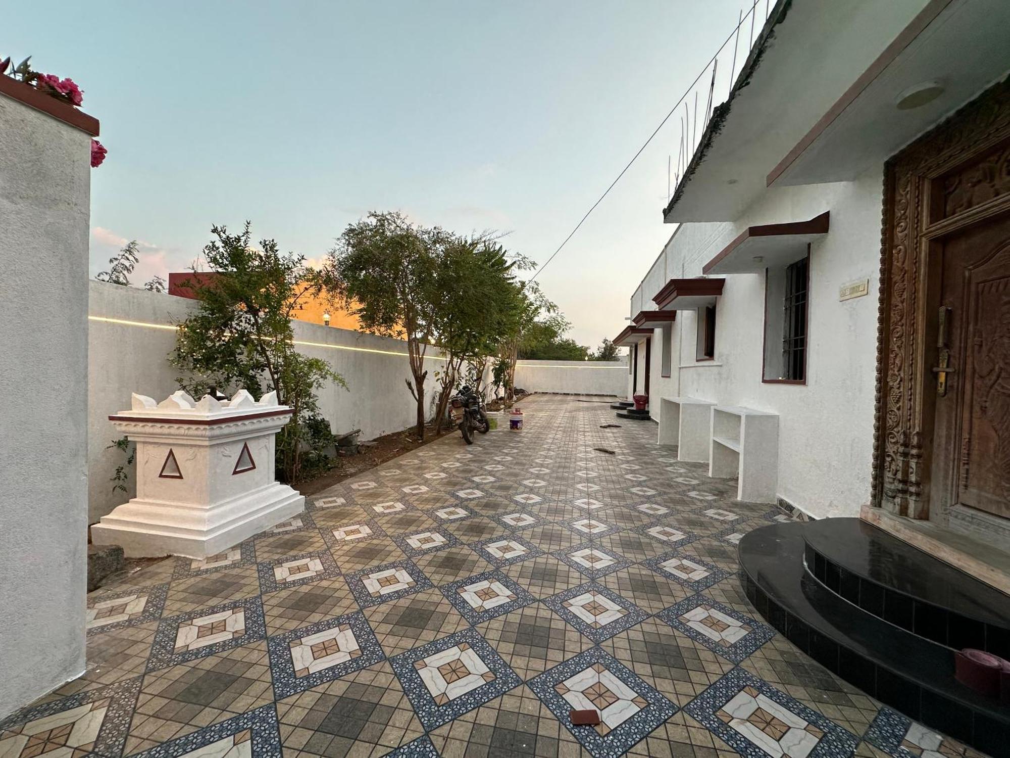 Arunachala Sashwin Guest House Тируваннамалай Экстерьер фото
